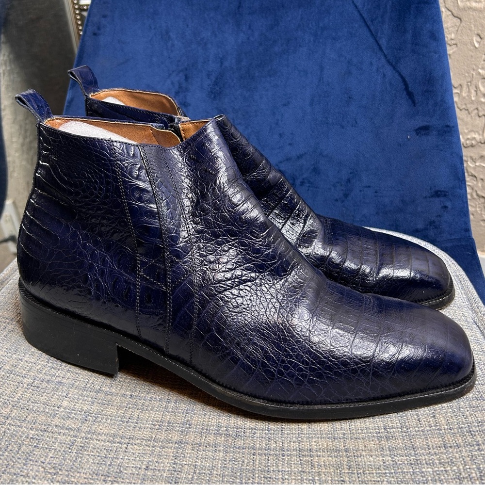 Men's Elegant Navy Crocodile Pattern Boots